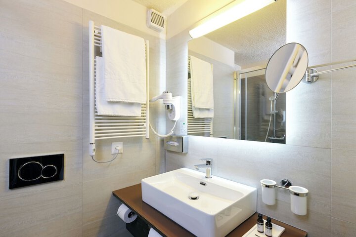 Bathroom Interior Photo