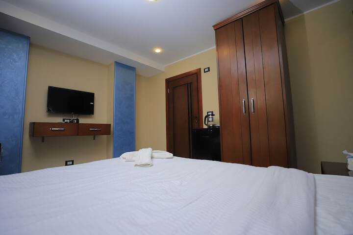 Room 31 of 109