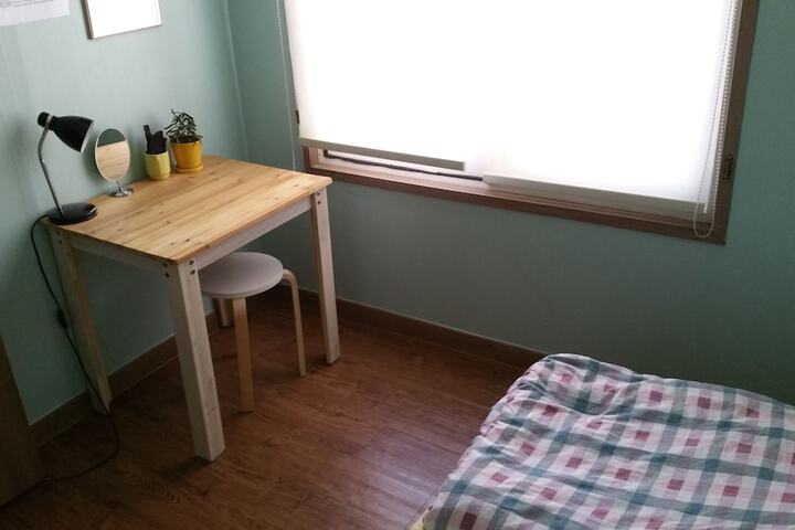 Room 7 of 45