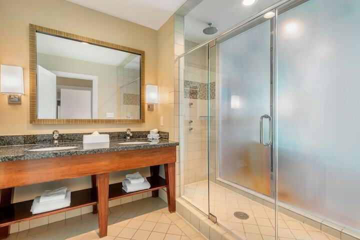 Bathroom shower