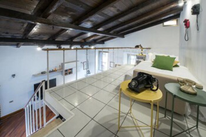 Room 11 of 26