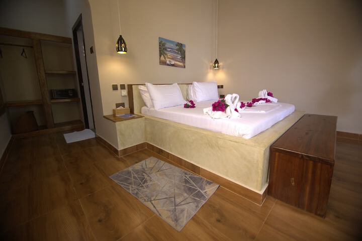 Room 16 of 43