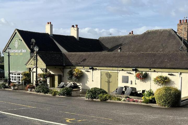 Wheatsheaf Inn Bar Hill