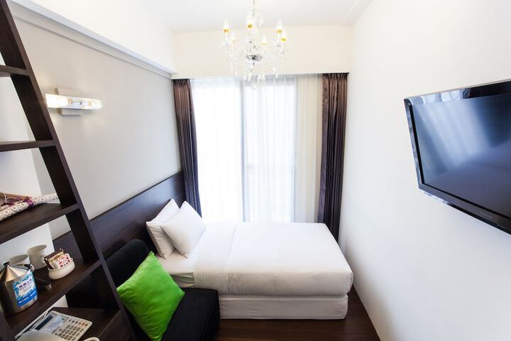 Room 20 of 85