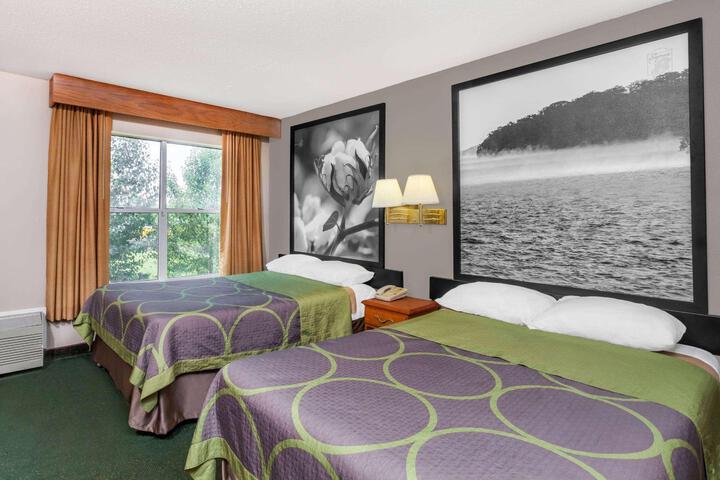 1 King Bed (8 of 8)