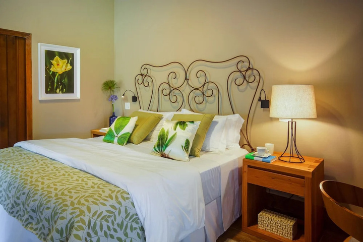 Room 2 of 22