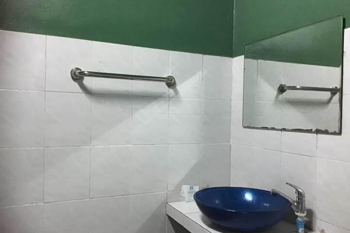 Room 18 of 44