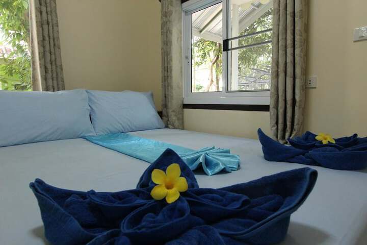 Room 5 of 43
