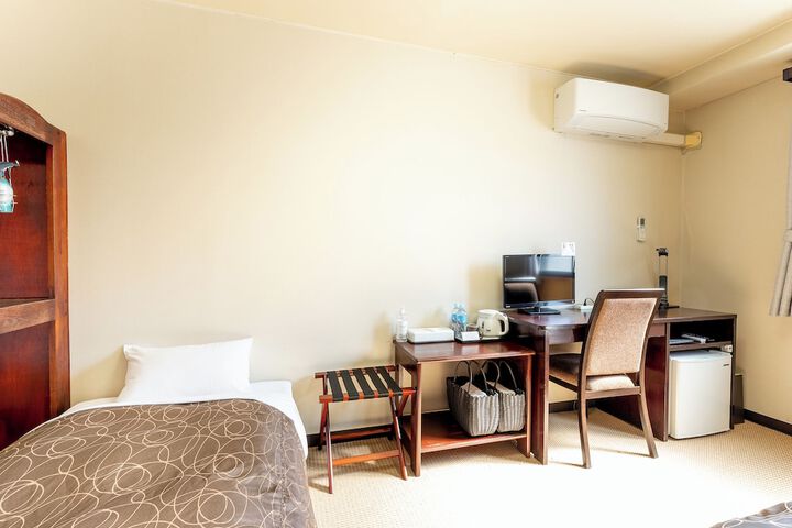 Room 53 of 91
