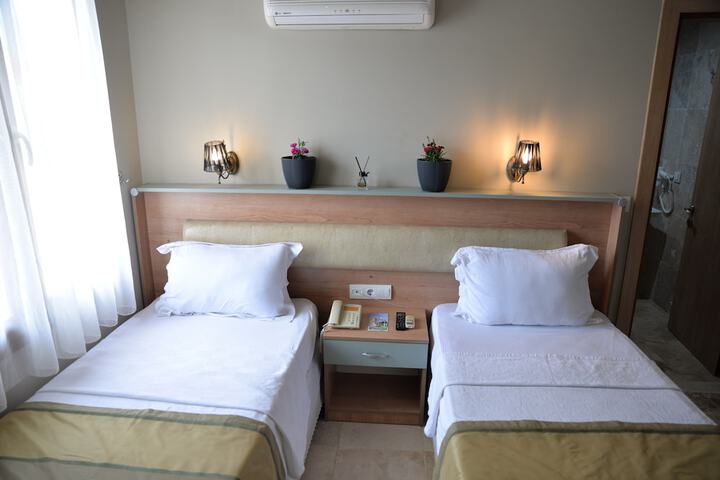 Room 18 of 43