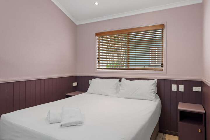 Room 18 of 80