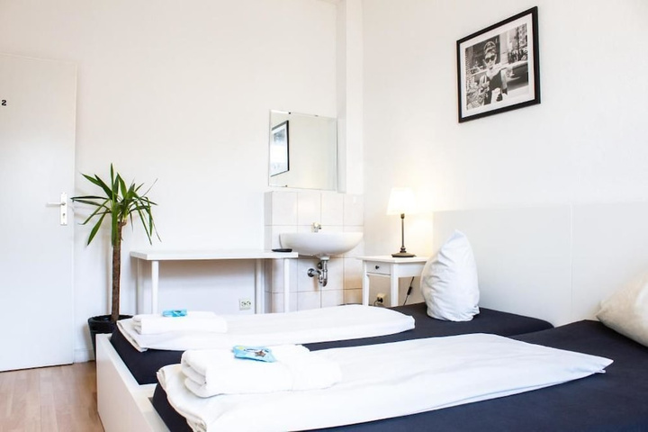 guest_rooms