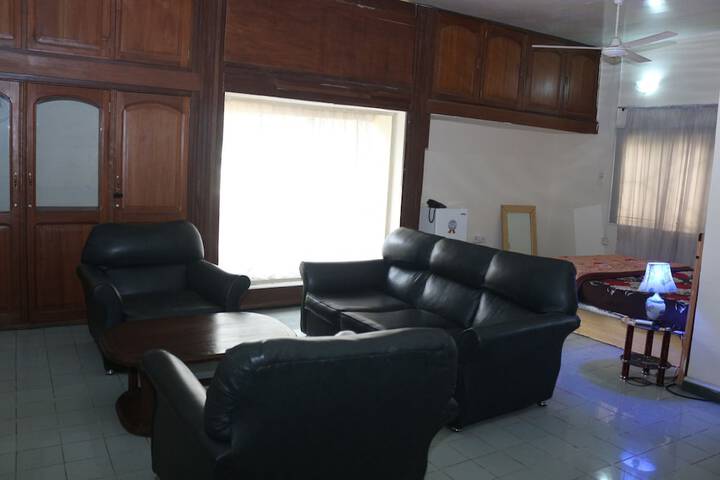 Room 14 of 22