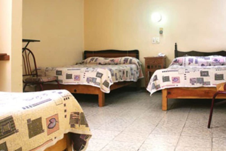 Room 6 of 13