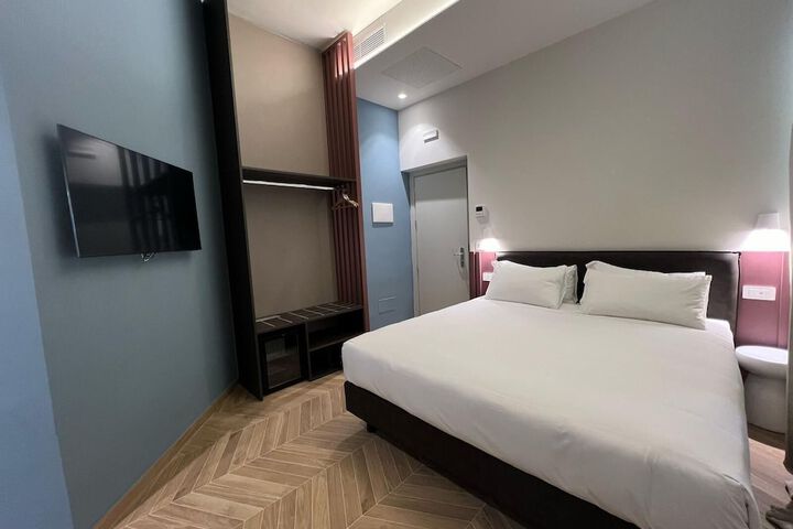 Room 30 of 40