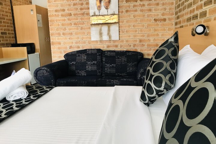 Room 45 of 152
