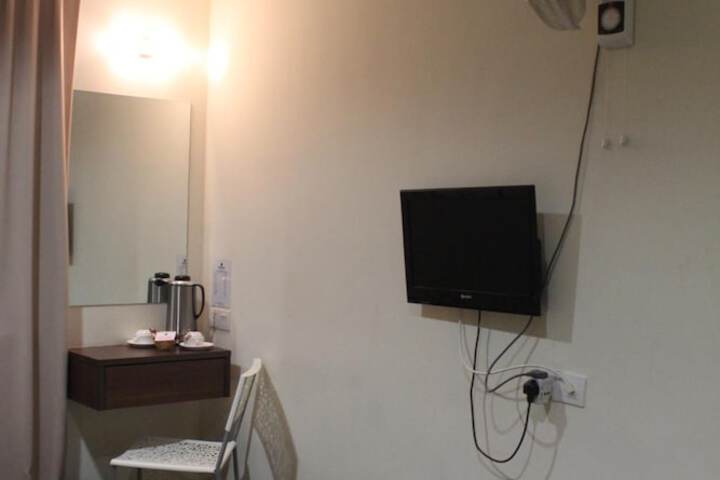 Room 11 of 68