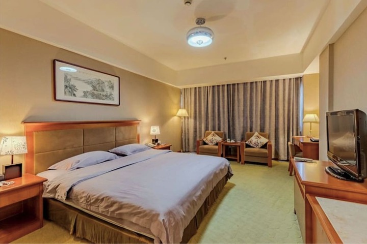 Room 5 of 58