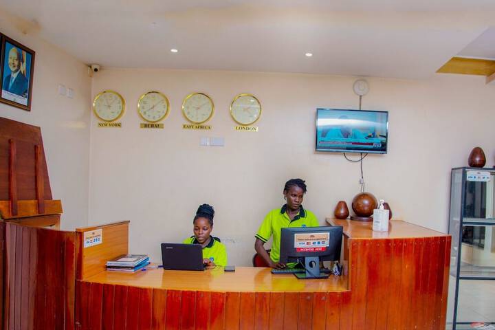 Ubuntu Palace Hotel