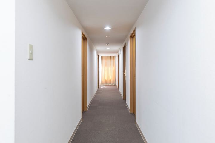 Ballroom/Hall 63 of 77
