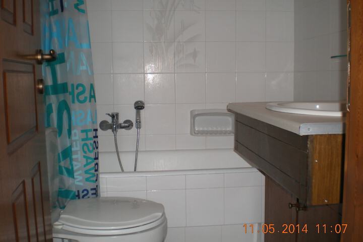 Room 25 of 58