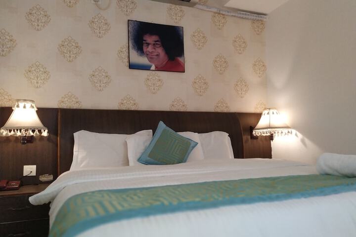 Room 18 of 42