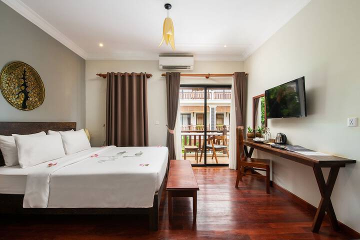Room 15 of 84
