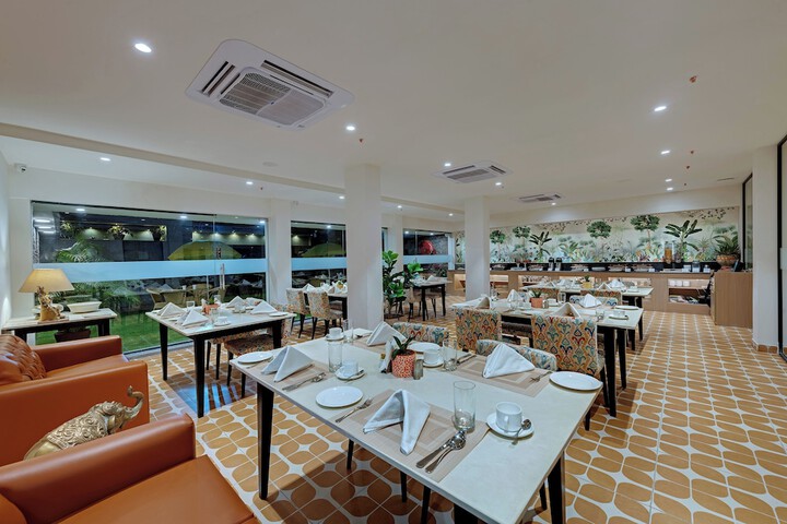 Dining 10 of 20
