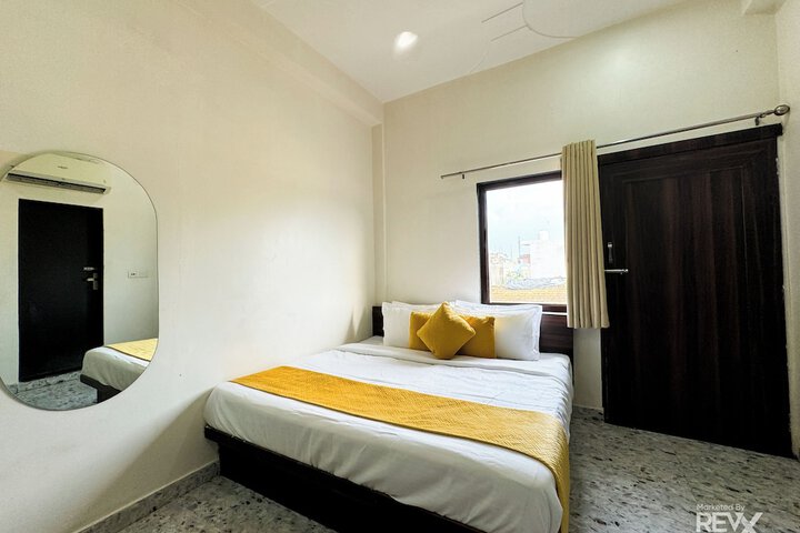 Room 20 of 36