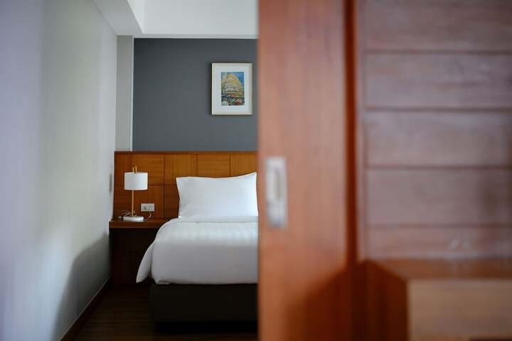 Room 19 of 60