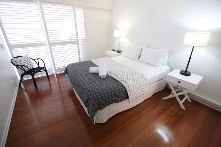 Room 15 of 178