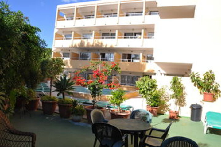 Terrace/Patio 26 of 28