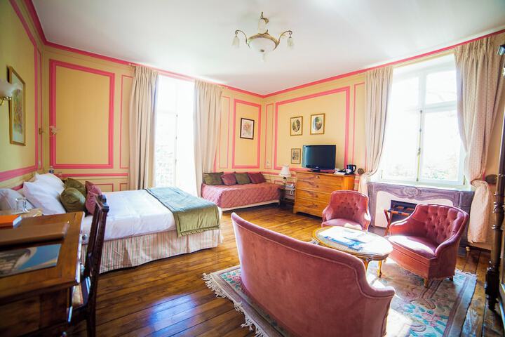 Room 8 of 67