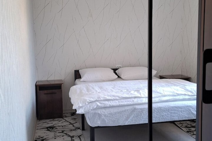 Room 3 of 9