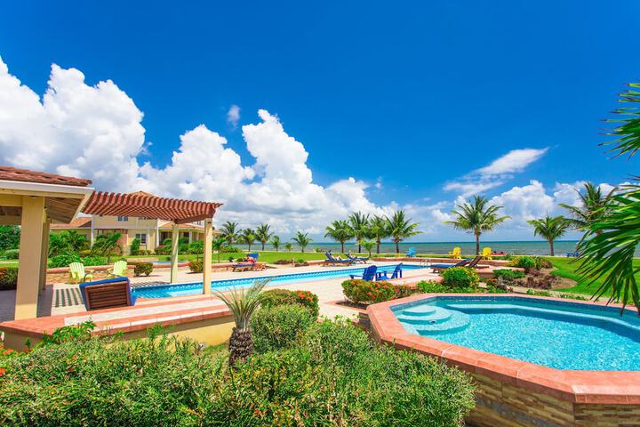 Pool 220 of 328