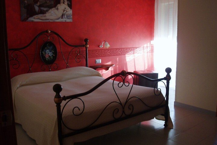 Room 4 of 31