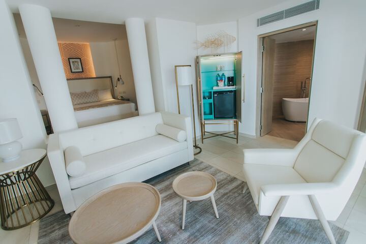 Room 46 of 322