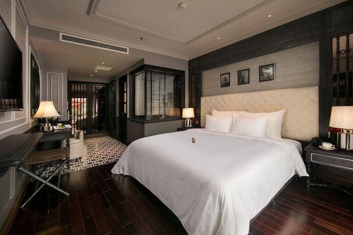 Room 14 of 101
