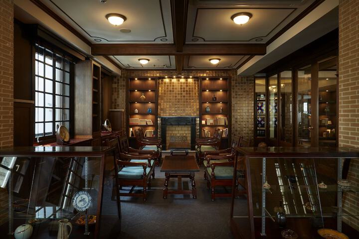 Concierge desk