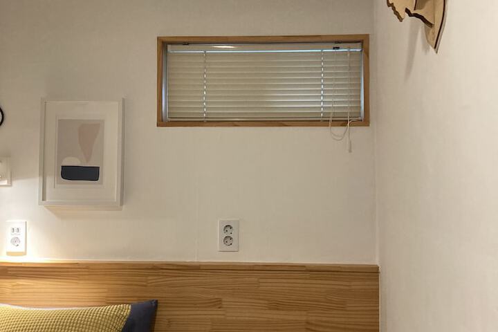Room 22 of 37