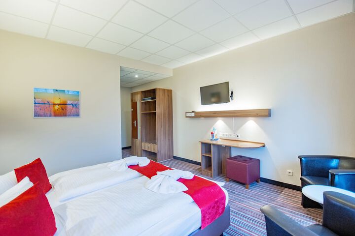 Room 7 of 119