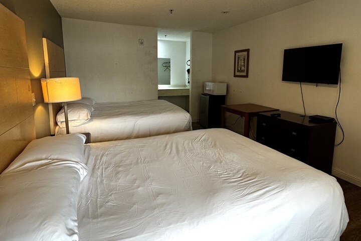 Room 22 of 47