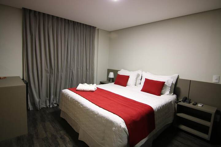 Room 10 of 48