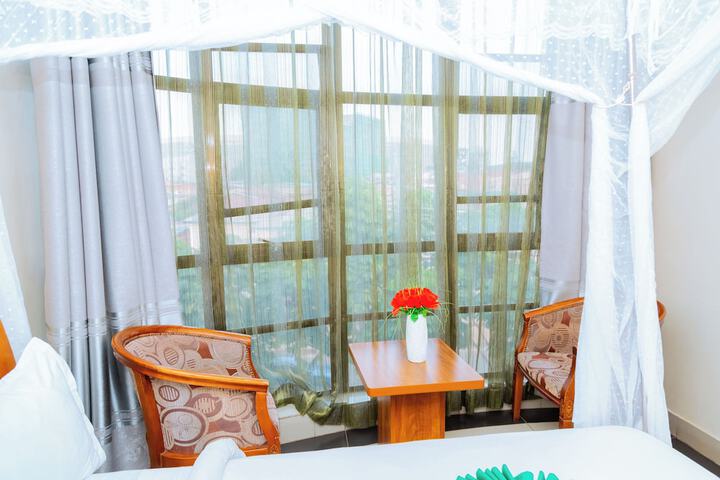 Room 44 of 103