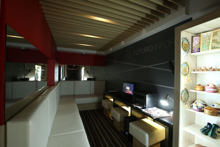 Hotel 2 of 60