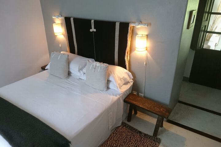 Room 25 of 98
