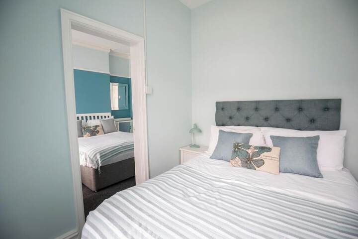 Room 12 of 42