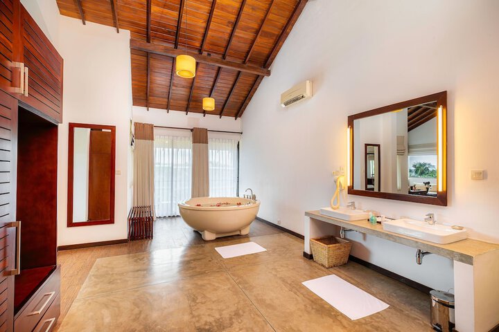 Bathroom Interior Photo