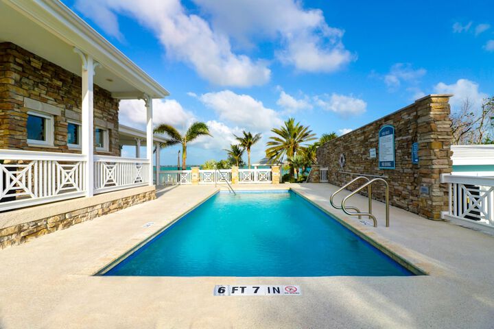 Pool 21 of 21