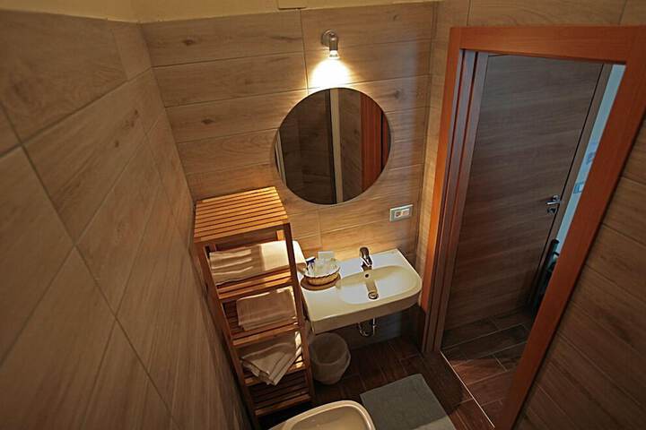 Room 17 of 70
